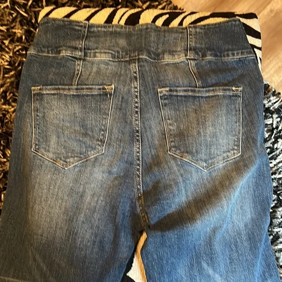 Kancan High Rise Flare denim Jeans. Size 11/29 - Picture 4 of 6